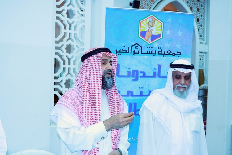 الشيخ البلالي خلال كلمته بالحفل وبجانه الخباز﻿