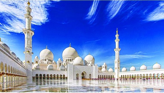 تقنية توفر مناخاً معتدلاً لجامع زايد في العيد