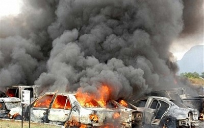 قتلى وجرحى في انفجار سيارة مفخخة بعدن