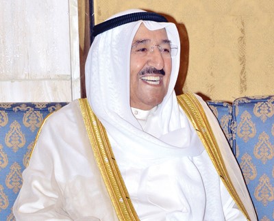 صاحب السمو الامير الشيخ صباح الاحمد في المسجد الكبير امس﻿