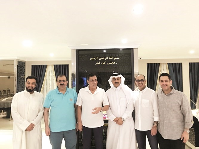 محمد الويس يتوسط مجلس اهل قطر في بانكوك