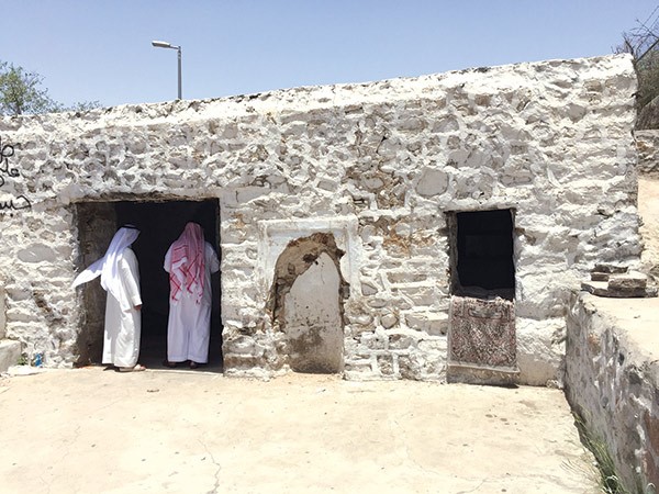 مسجد الكوع التاريخي في منطقة المثناة