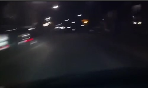 بالفيديو.. شابان يصوران لحظة مقتلهما.. والتسجيل يستمر بعد الموت!