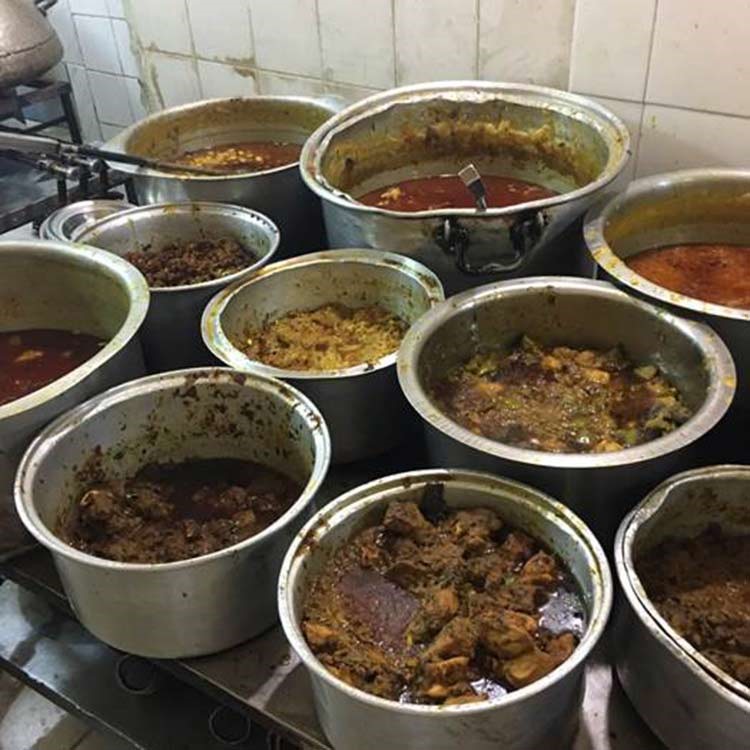 مواد غذائية فاسدة