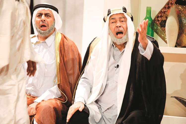 الفنان الكبير سعد الفرج وفهد العبدالمحسن في المسرحية﻿