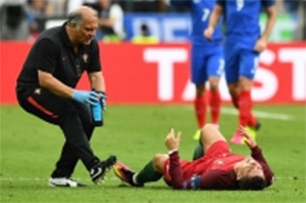 بالفيديو.. البرتغال تتوج بكأس أمم اوروبا للمرة الاولى في تاريخها على حساب فرنسا