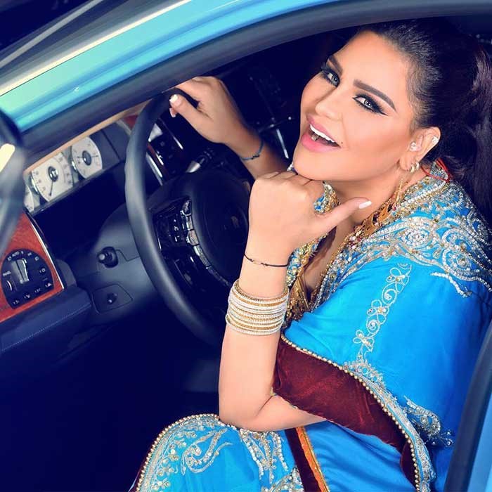 بالصور.. تعرف على سيارات نجوم الغناء في الوطن العربي من قبل  ؟ 