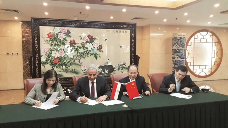 جانب من توقيع اتفاقيات التعاون الاقتصادي والاستثماري بين مصر والصين 