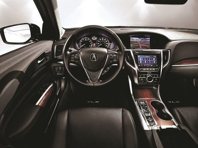 ACURA TLX.. رياضية فاخرة بامتياز من «الملا»