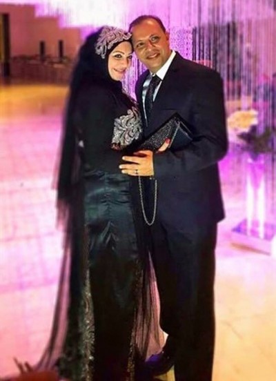 صورة: فنانة معتزلة بعد نشر صورها: إلى صاحبة العين إياها .. الله يخليكي أنا مش مستحملة
