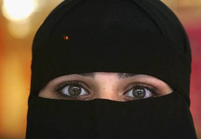 ماذا فعلت إيزيدية من "السبايا" حين التقت بمغتصبها الداعشي ؟!!