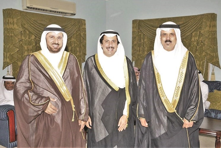 السفير الشيخ عزام الصباح مع دماجد النعيمي 
