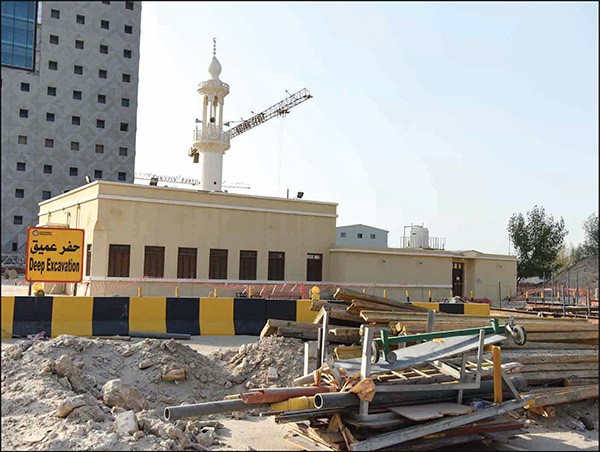 مسجد شملان الرومي وسط حفريات مشروع الدائري الاول احمد علي