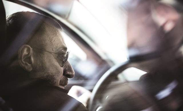 جاكوار تطلق أحدث حلقات سلسلة «Forward Thinker» مع برنارد خوري