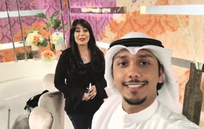  وفي سيلفي مع عبدالرحمن الدين في استديو البرنامج﻿