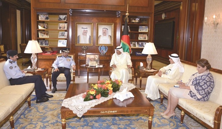  الشيخ صباح الخالد مستقبلا الفريق يوسف الانصاري ﻿
