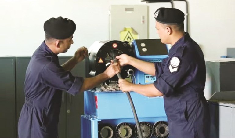 يكلفون بمهام لا علاقة لها بالعمل الامني