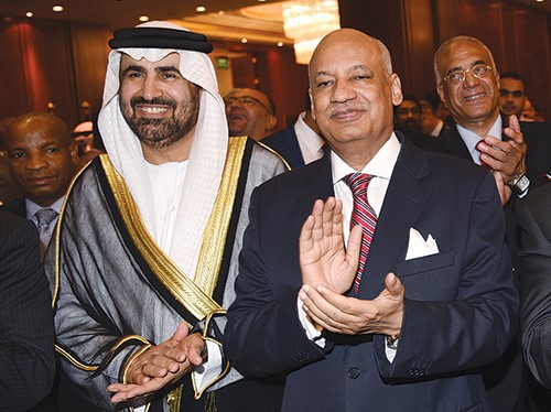 السفير المصري السابق عبدالكريم سليمان وسفير الامارات رحمة الزعابي