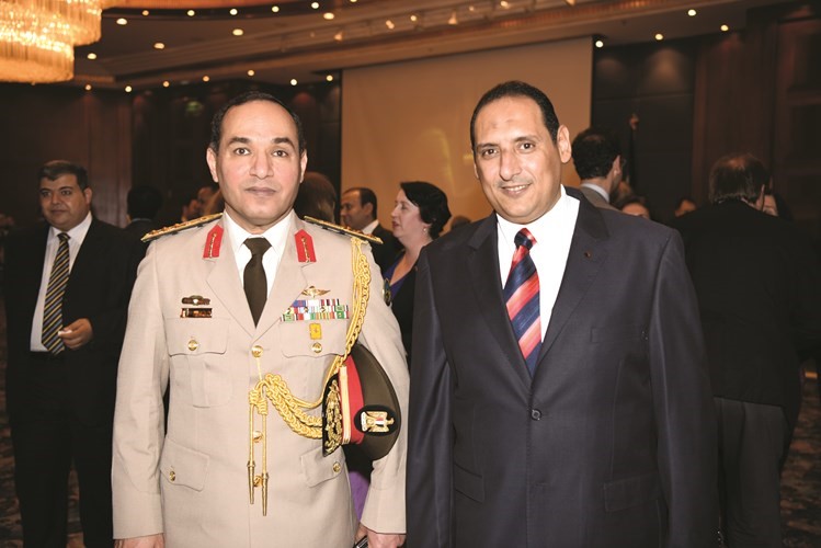 العميد هشام المسيك مع الزميل اسامة ابو السعود