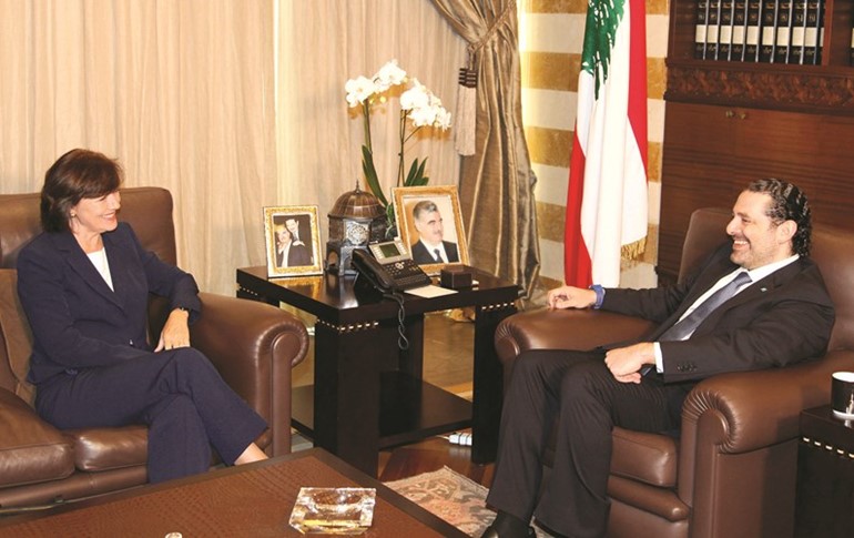 الرئيس سعد الحريري مستقبلا سفيرة الولايات المتحدة الاميركية اليزابيت ريتشارد في بيت الوسطمحمود الطويل 