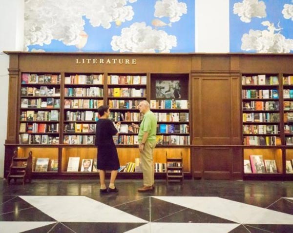 بالصور.. تعرف على أجمل 19 مكتبةً توقعك في حب الكتب