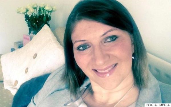معجزة تنقذ معلمة حُشرت سيارتها بين شاحنتين.. كيف نجت من الحادث؟