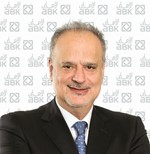 ميشال العقاد﻿