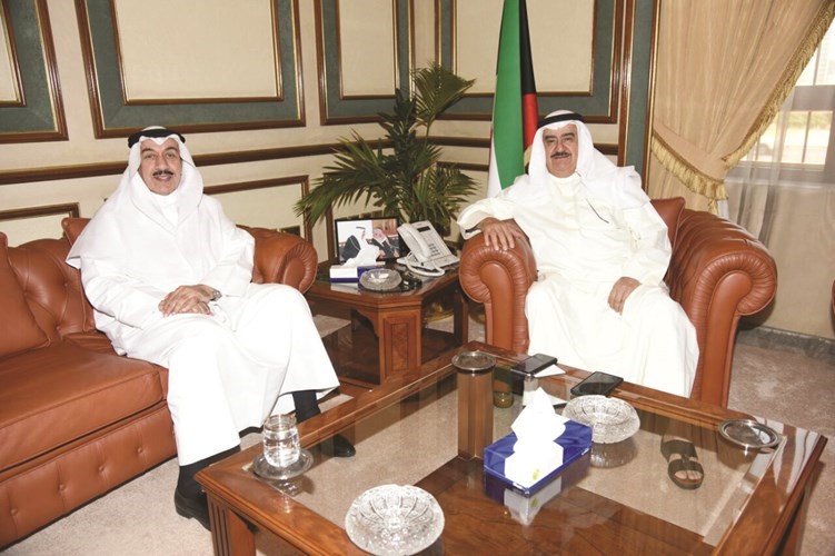 الفريق م ثابت المهنا مستقبلا الفريق م فهد الامير