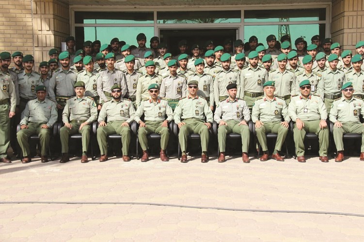  المشاركون في دورة الضباط حديثي التخرج