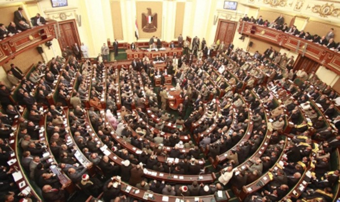 اقتراح برلماني مثير للجدل : بيع الجنسية المصرية للعرب هو الحل لإنهاء الازمة الاقتصادية