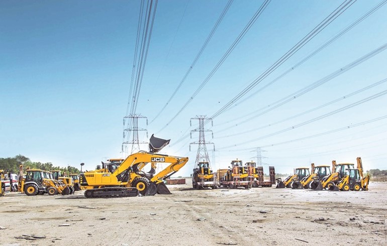 اليات JCB 