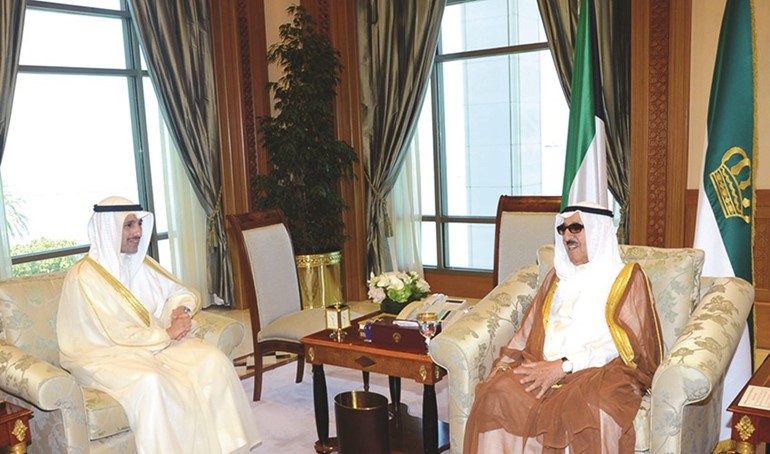 صاحب السمو الامير الشيخ صباح الاحمد مستقبلا مرزوق الغانم ﻿