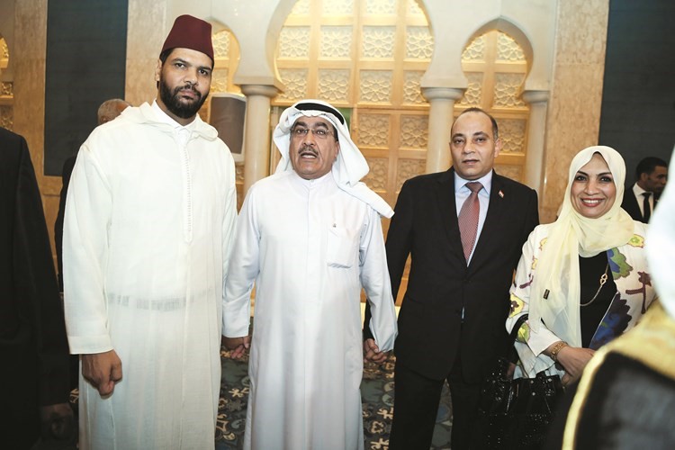 المهدي الرامي والزميل عدنان الراشد والمستشار طارق الرفاعي والزميلة سحر الببلاويمحمد هاشم﻿
