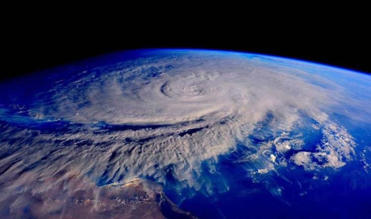 بالفيديو.. الصين ترفع مستوى التحذير بسبب الاعصار "نيدا" ومخاوف من تكرار كارثة 2011
