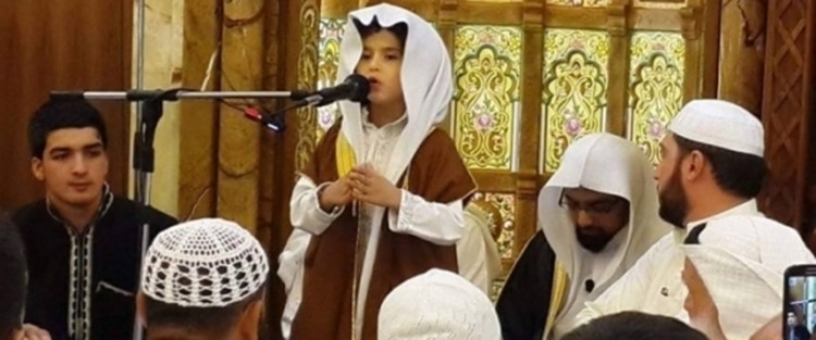 بالفيديو.. شاهد طفل أردني عمره 8 سنوات يخطب في المصلين.. مثال للتنشئة الصالحة