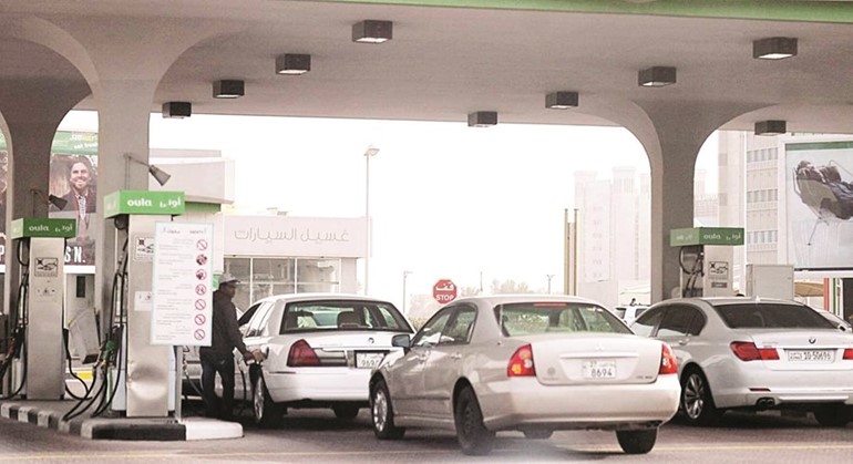 اقتصاديون لـ «الأنباء»: لا خيارات أمام الحكومة لكنها مطالبة برقابة الأسعار