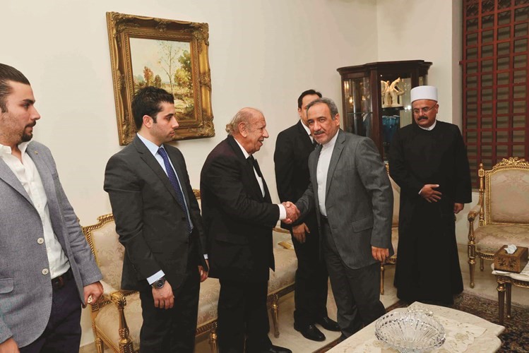 القائم بالاعمال الايراني معزيا