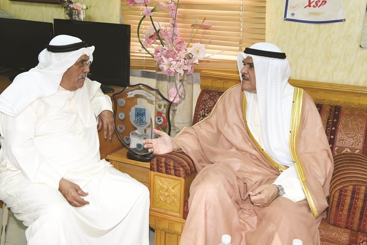 حديث بين الشيخ سلمان الحمود واللواء فهد الفهد﻿