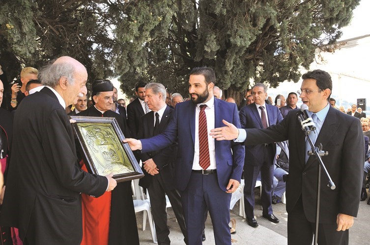 النائب وليد جنبلاط يكرم البطريرك الماروني بشارة الراعي في المختارة امسمحمود طويل