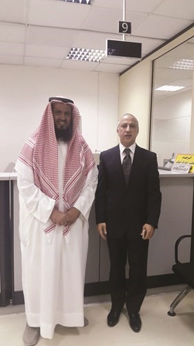  بدر الشبيب وبسام العثمان عقب التسجيل بوزارة العدل