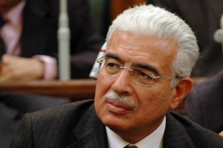 إلغاء قرار منع أحمد نظيف من السفر والتحفظ على أمواله