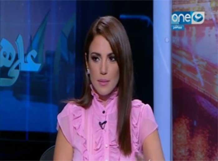 بالفيديو.. متصل يفاجئ درة ويطلب منها الزواج على الهواء.. فكيف كانت ردة فعلها؟