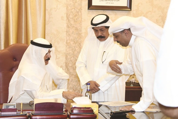 بالفيديو والصور.. الكويت تُوجّه ضربة موجعة لتجار السموم