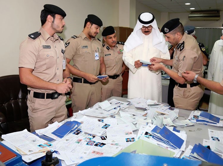 الخالد:  مكرمة أميرية بتجنيس 300 من أبناء الأرامل والمطلقات وأبناء وأحفاد المتجنسين تُعلن الأسبوع المقبل