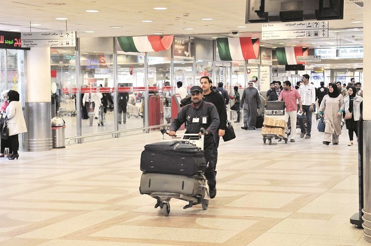 45 ملايين راكب الطاقة الاستيعابية لمبنى المطار المؤقت المساند﻿