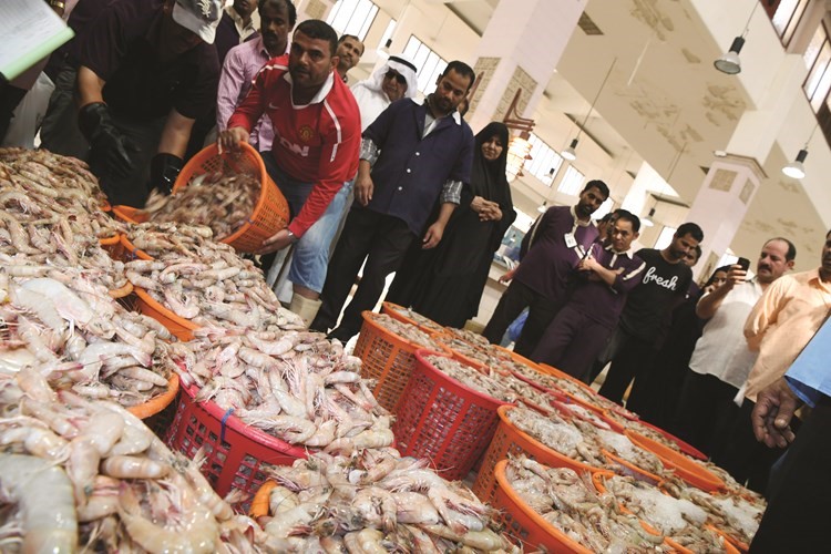 «خلوها تخيس» تشعل «تويتر» مجدداً.. والواقع في السوق غير