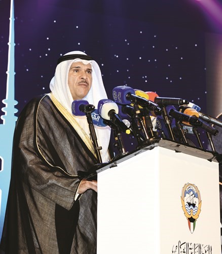 ممثل صاحب السمو الامير وزير الاعلام الشيخ سلمان الحمود متحدثا بالحفل﻿