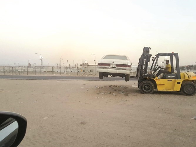 المركبات المهملة الى الحجز﻿