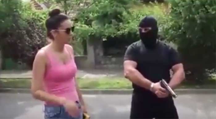 بالفيديو..هل هذا أسوأ عرض للزواج على الإطلاق؟