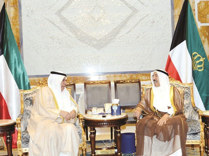 صاحب السمو الامير الشيخ صباح الاحمد مستقبلا السفير السعودي د عبدالعزيز الفايز ﻿